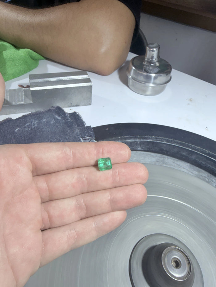 Piedra tallada, JOH-02026-CD24