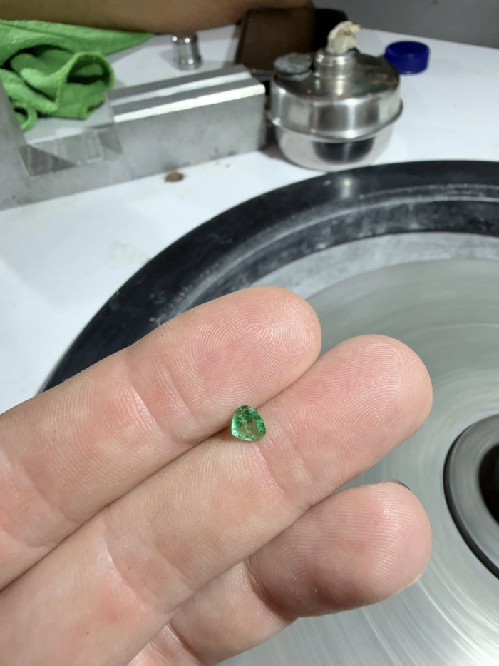 Piedra tallada, JOH-02026-CD51