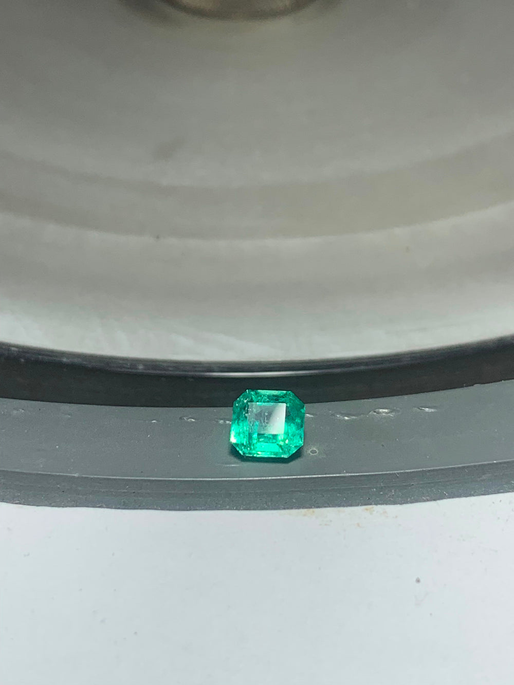 Pierre taillée · Émeraude Colombie - 1,08 ct