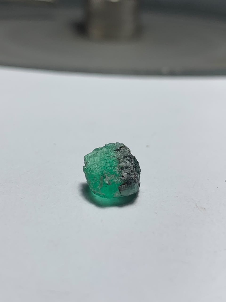 Pierre brute · Émeraude Colombie - 0,66 ct