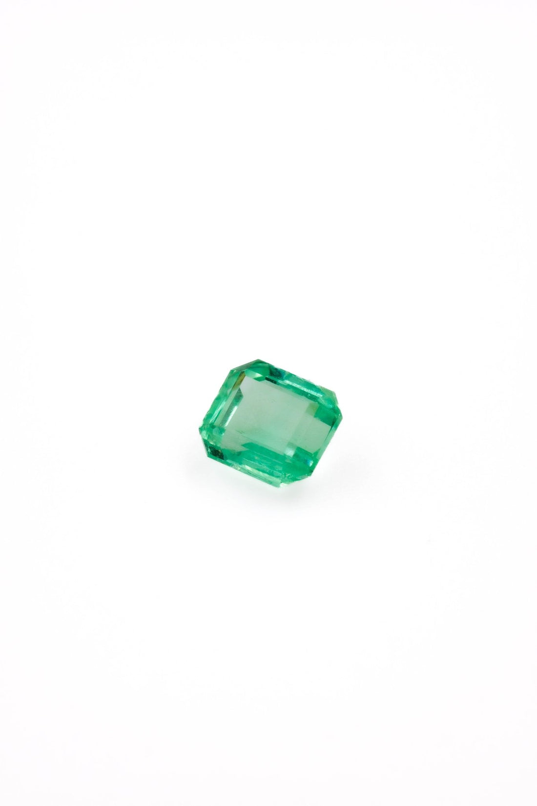 Esmeralda de Colombia - 0,59 ct, JOH-02026-CD69